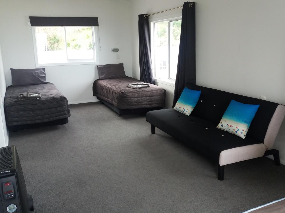 Mahia Motel And Holiday Park Exterior photo